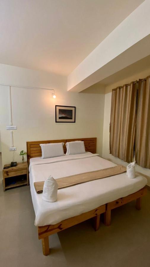 Hotel Travellers Inn Shillong Kültér fotó