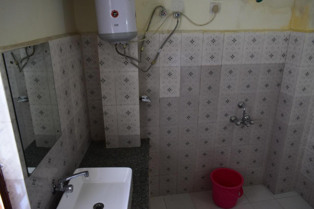 Hotel Travellers Inn Shillong Kültér fotó